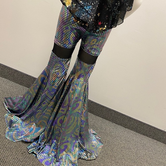 Mermaid bell bottoms - Picture 5 of 7